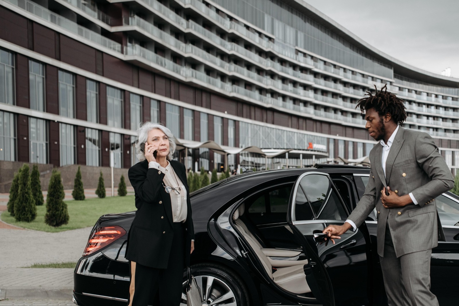 Dependable Nottingham to Heathrow Taxi Transfers from Alpine Chauffeurs